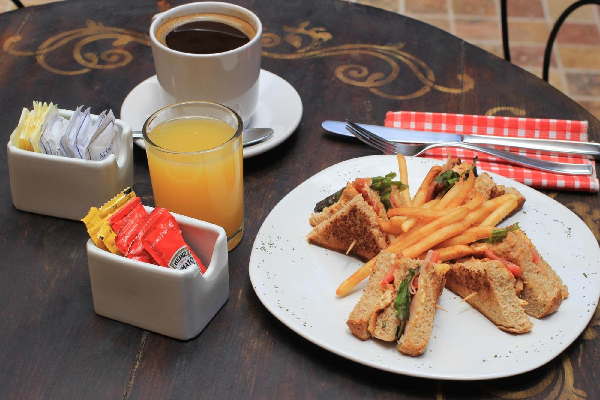 Hotel Plaza San Cristobal Inn San Cristóbal de Las Casas Екстериор снимка